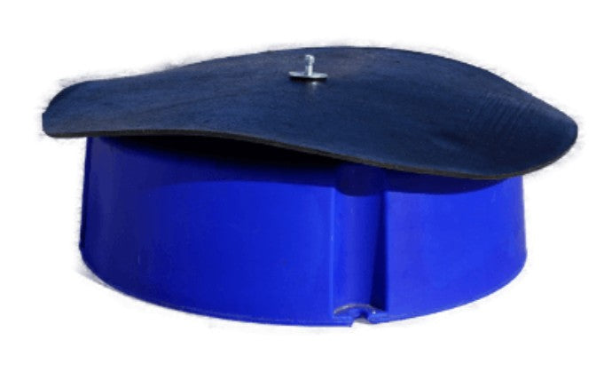 Poly Salt & Mineral Feeder