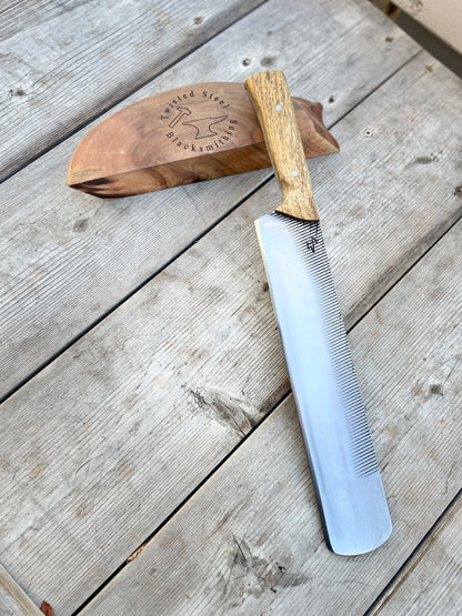 Twisted Steel - Knives