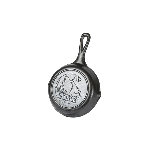 Lodge - Cast Iron Wildlife Series - Wolf Scene - 6.5" Skillet