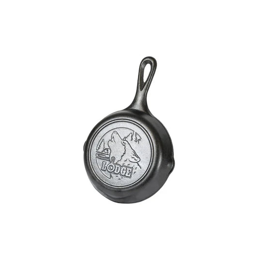 Lodge - Cast Iron Wildlife Series - Wolf Scene - 6.5" Skillet
