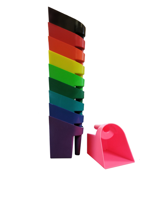 KD - Plastic Feed Scoop - 2 Quart